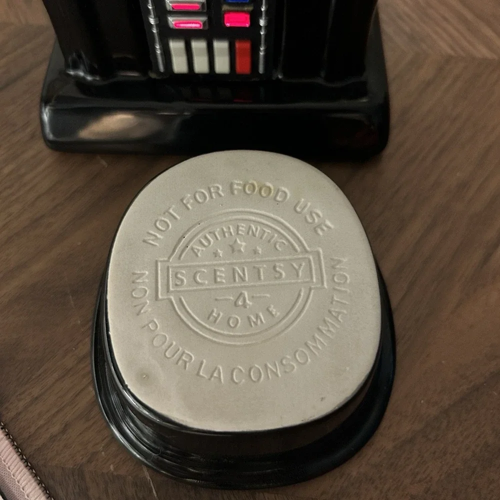 Scentsy Darth Vader Warmer‎ Helmet Force Scentsy Bar No Lid